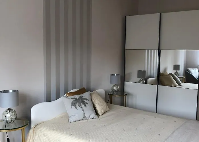 Britannica 아파트 *